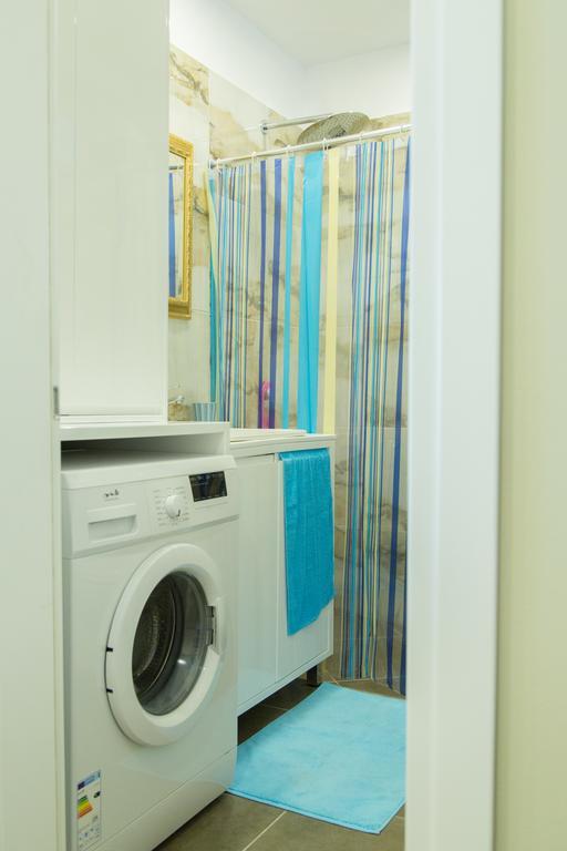 Apartment Te Kalua Sarande Luaran gambar